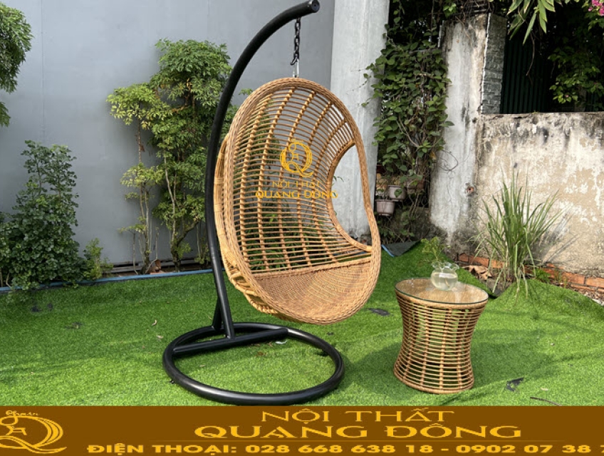 Xích đu giả mây sân vườn mang đa dạng kiểu dáng