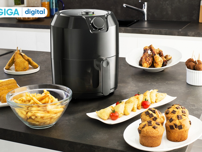 Chế biến nhiều món ăn ngon với nồi chiên EY201815