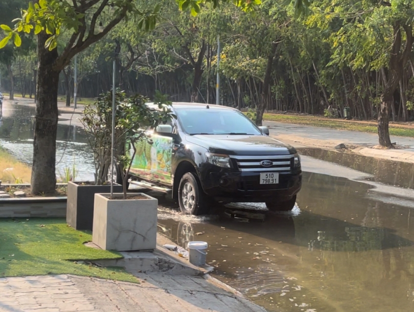 Cần bán Ford Ranger XLS 2016 màu Đen