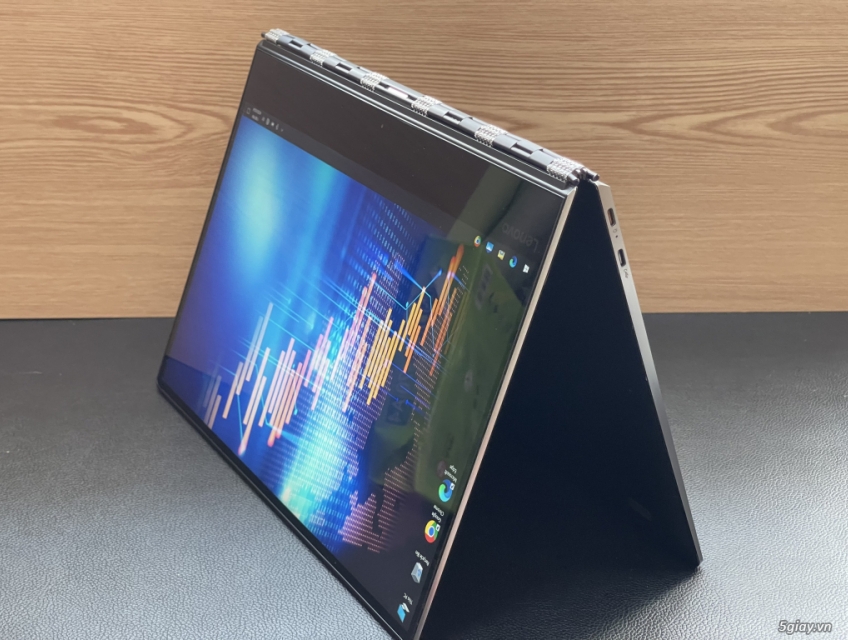 Lenovo Yoga 910 Core i7-7500u Ram 16GB SSD 512GB 13.9 inch UHD 4k Touc