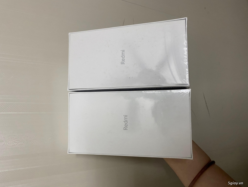 Xiaomi Redmi Note 12R 2sim Vật Lý New box Bảo Hành 1 đổi 1