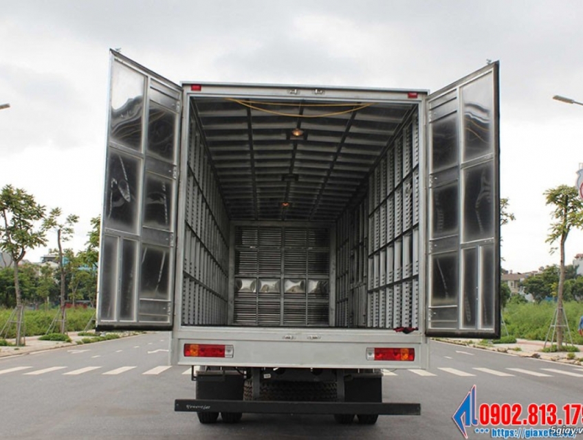 XE TẢI FAW  J6L 7T45 THÙNG KÍN DÀI 9M7