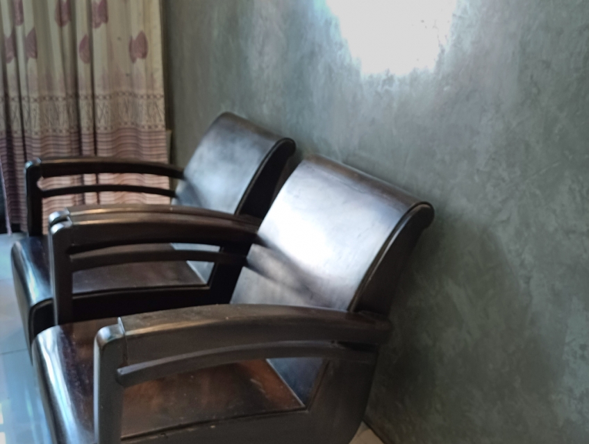 Bộ bàn  ghế thùng