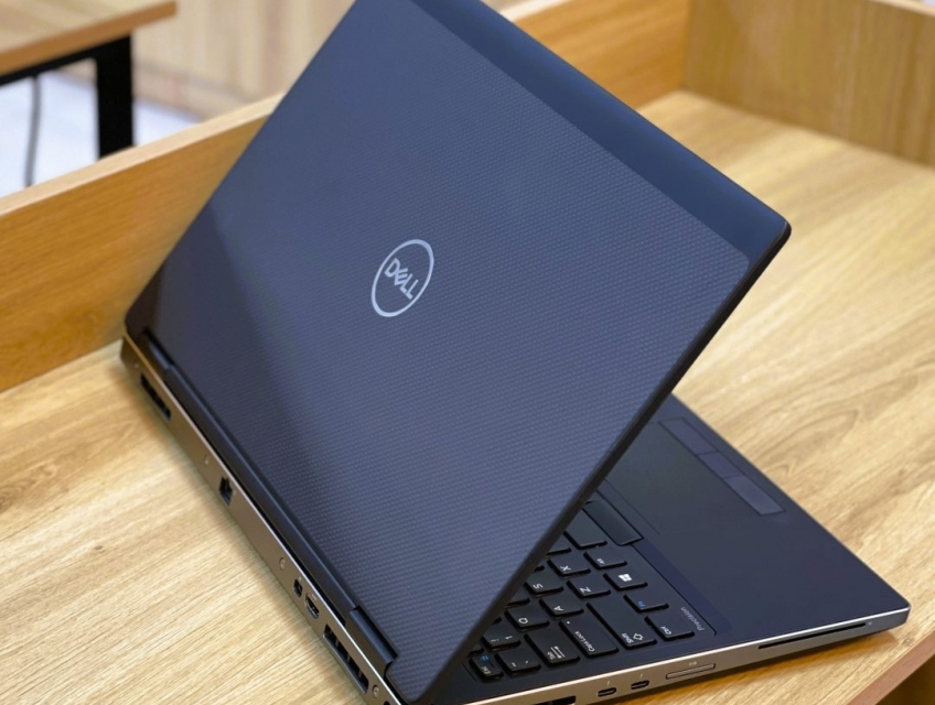 Dell precision 7710..i7 6820HQ..16G..256G.. Dell precision 7530..XEON