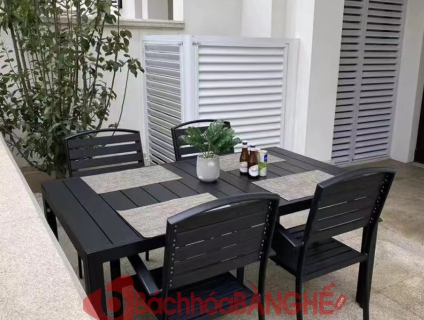 Bộ bàn ghế ăn ngoài trời sân vườn sân thượng nhôm đúc ốp gỗ nhựa