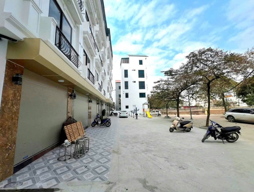 Bán Nhanh Căn Nhà Đẹp, Vị Trí Thuận Tiện Ngay Đường Đại Cát, Bắc Từ