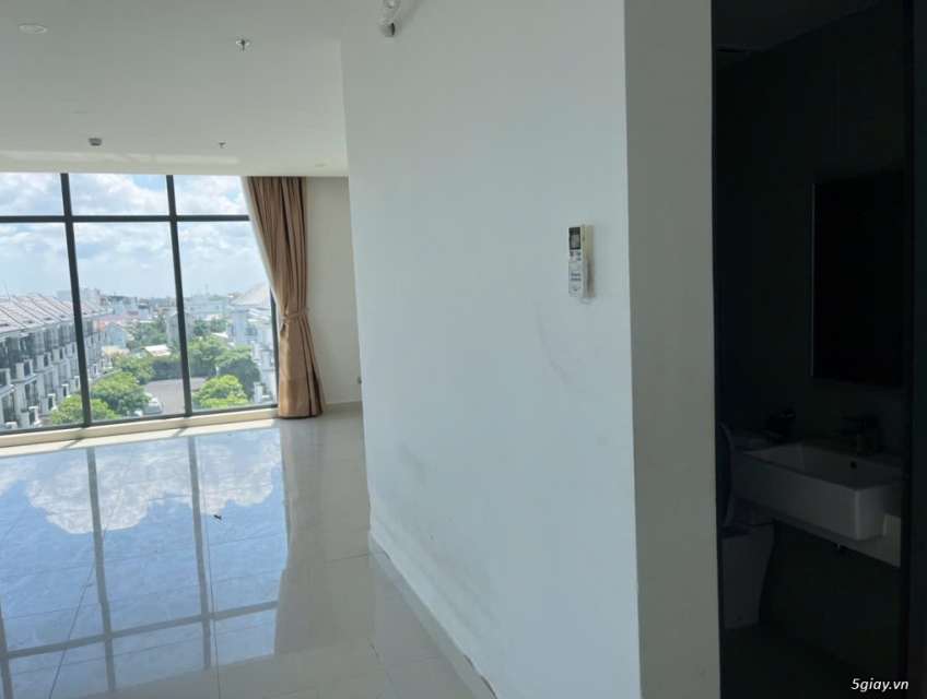 69m2 - Giá chỉ 2.135 tỷ - View khu Villa - Căn hộ Boulevard Q7.