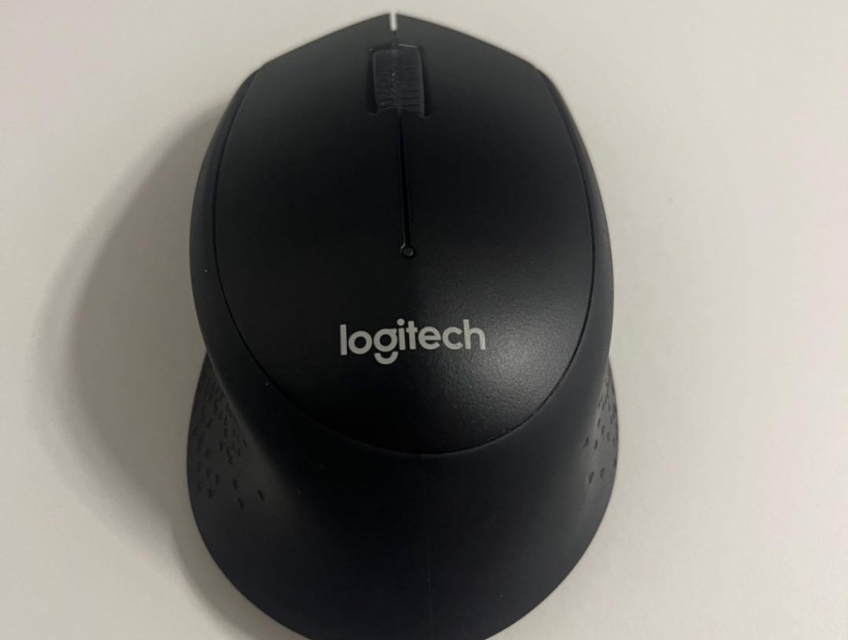 chuột Logitech M331 Silent – hàng còn mới keng