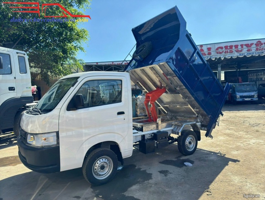 Xe Tải Suzuki Chở Rác Gắn Bửng Nâng 4 Khối