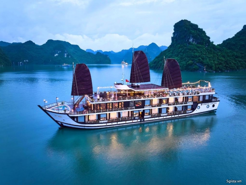 Tour Du Thuyền Hạ Long Amanda Cruise 2 Ngày 1 Đêm