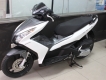 Cần bán xe hon da AIRBLADE 2014 Mới mua tháng 3/1014, chạy dc 2000km , màu trắng xám