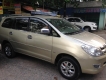 Một Innova 2006 xe nhà leng Keng