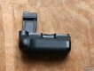 Cần bán battery grip Pixel cho Canon 650D, 700D