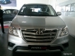 Bán xe innova 2.0e số tay mới 100%, giá ưu đãi, có xe giao ngay!
