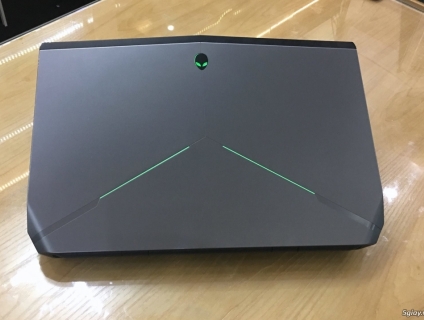 DELL ALIENWARE 17 R3+R5  -4710QM-Ram 16gb-HDD 1000GB+ SSD 180gb 17'3-