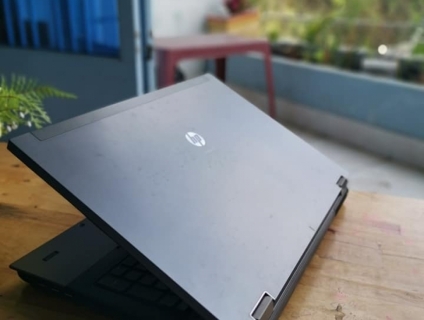 HP WorksStation 8740W Core i5 Ram 4 GB vga rời 2gb full HD 17'3