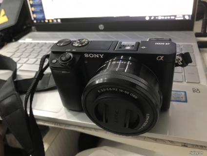 Bán máy ảnh sony a6000 - 99,9%, bảo hành 19 tháng