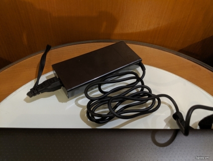 Cần bán: HP ZBook Studio G3 Xeon® E3-1505M