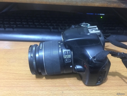 Cần bán máy ảnh cũ giá rẻ canon 1100D vs lens 18-55 giá 2tr2