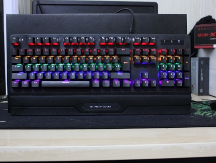 Siêu Phẩm Phím Cơ Rainbow Gear V8