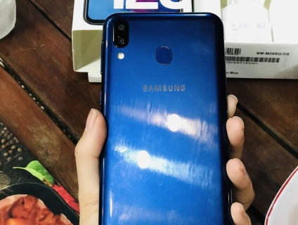 Cần bán samsung m20