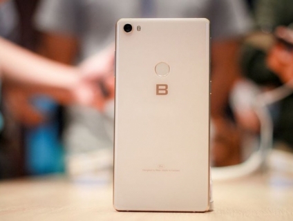 BKAV Bphone 3 Pro 64 GB trắng