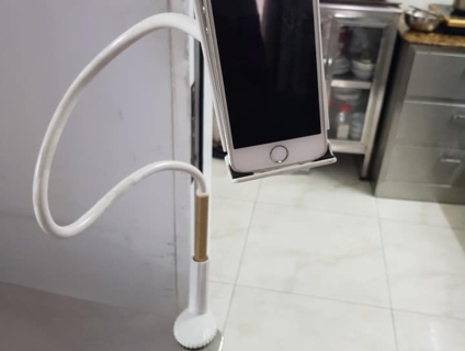 hcm- cây cầm điện thoại