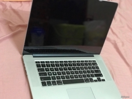 Cần bán Macbook Pro Retina 15.4 inch 2015