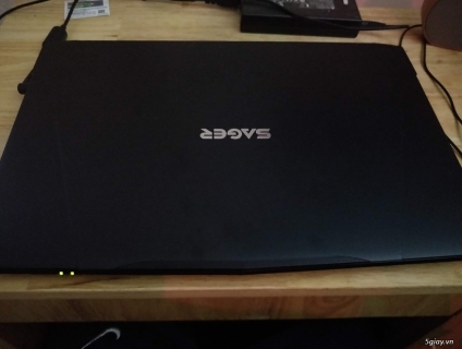 Cần bán gaming laptop intel i7-7700HQ GTX 1050ti Ram 8GB