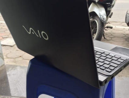 Cần bán laptop sony vaio