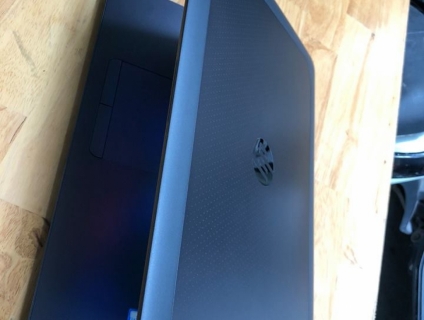 Bán laptop Hp Zbook 15u G3, i7 6600, 8G, 256G, vga 2G, Full HD touch,