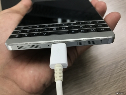 Cần bán Blackberry Passport Sliver
