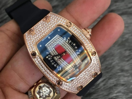 Chuyên Richard Mille luôn sẵn mẫu mới Tourbillon & đính kim cương