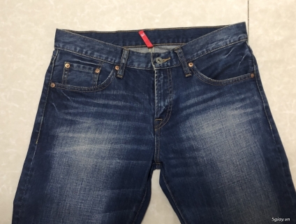 Vài quần Jean áo thun hiệu adidas