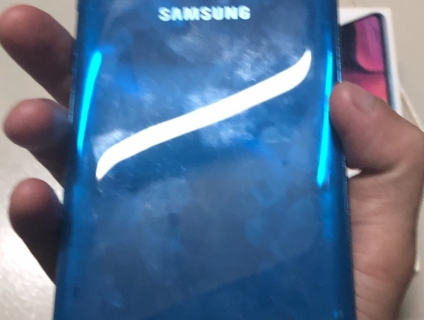 Samsung galaxy A50 4/64 xanh dương