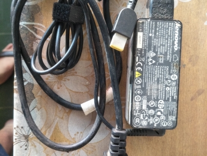 Thanh lý adapter (sạc) laptop Lenovo