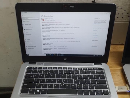 HP 820 G3 i7-6600 8GB 256ssd