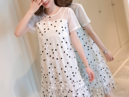 [Bắt Trend] Những Mẫu Đầm Bầu Dự Tiệc Hot Nhất 2020