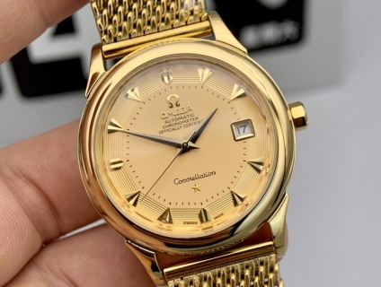 Omega bát quái máy nhật