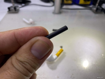 Thay pin tai nghe Airpods lấy ngay