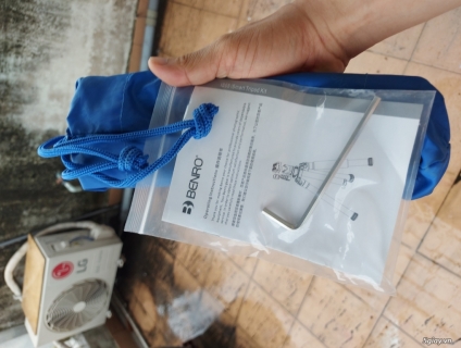 Tripod Benro PU50S (mới 99,9%)