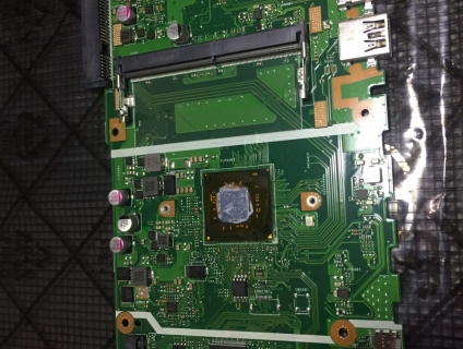 Bán xác main laptop Asus lỗi.