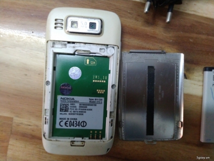 bán nokia E72