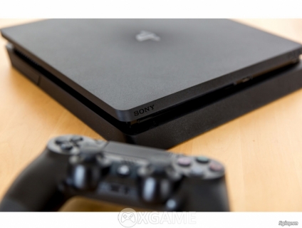 Cần bán 1 con máy PS4 Slim Black 500GB + 2 tay cầm zin