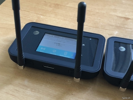 Bộ phát wifi từ sim 4G ATT Netgear 815s và Verzion 8800L