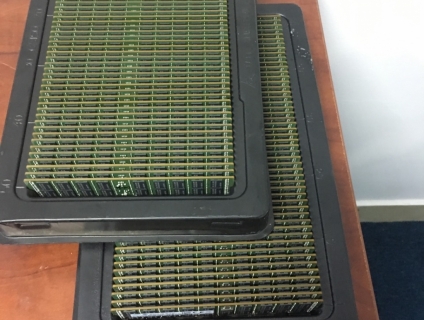 Bán buôn bán lẻ linh kiện máy chủ