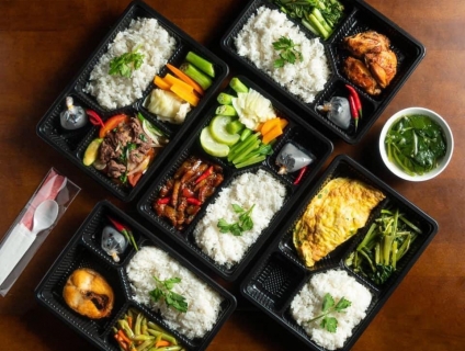 TP.HCM Nơi Bán Hộp Nhựa Đen Đựng Cơm 4 Ngăn