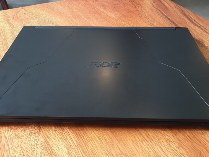 Cần bán: Laptop Gaming Acer Nitro 5 AN515-45-R86D