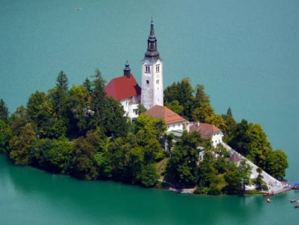 Thăm quan Hồ Bled - viên ngọc giữa chốn bình yên ổn