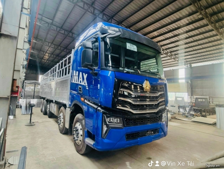 Xe Howo Max 5c động cơ Man 400HP cầu lap 3.7 tải trọng 22T